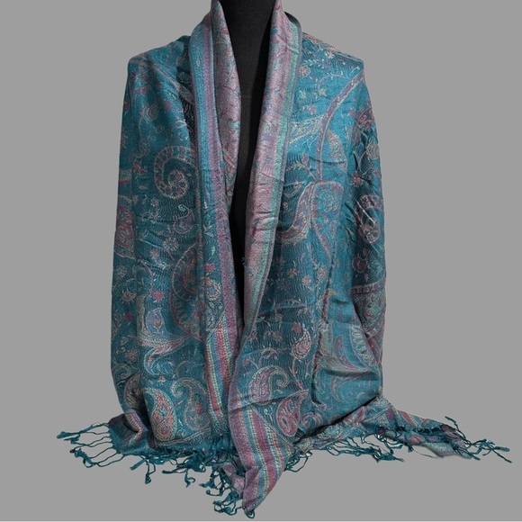 Elegant Shawl in Metallic Green Paisley-Versatile Wrap, Scarf, Veil, Soft Cozy - Picture 1 of 16